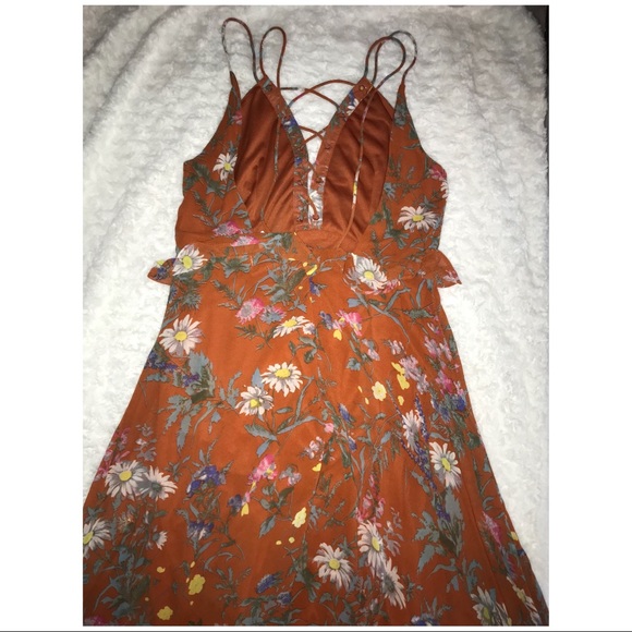 ✨ Floral Maxi dress 💎HOST PICK💎 - Picture 3 of 7